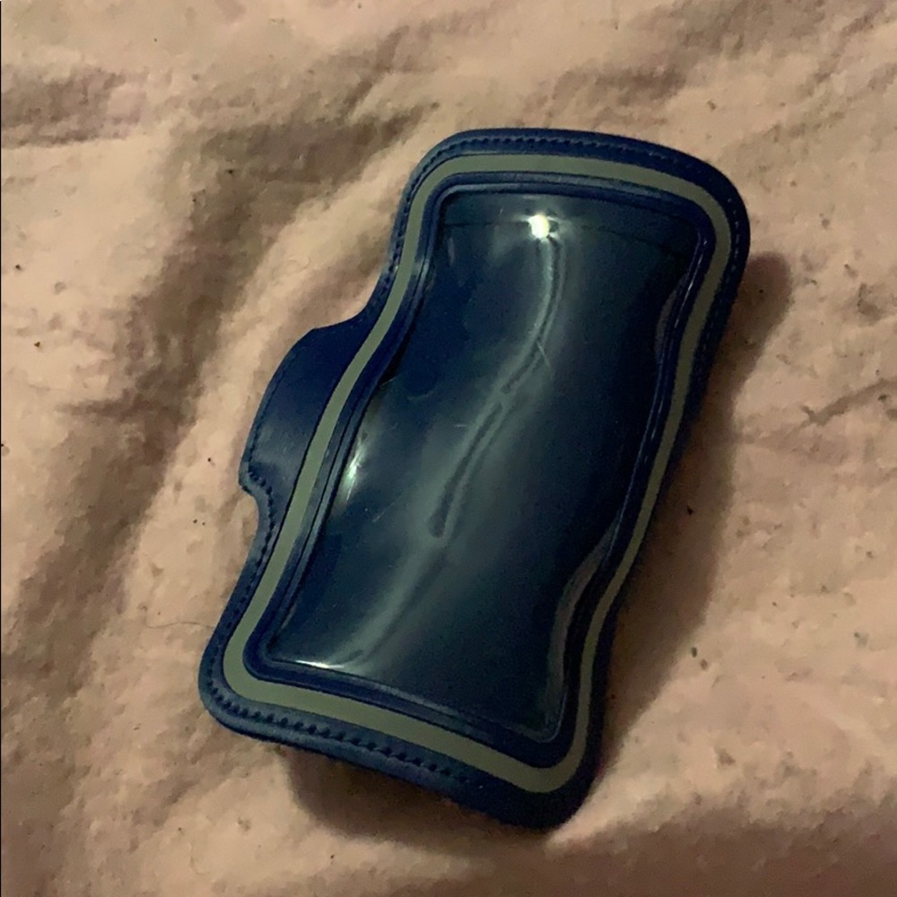 DONATED Phone case for Running✨